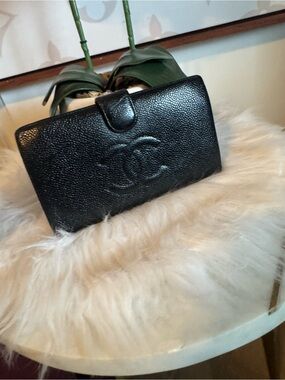 #103 Chanel Black Caviar Leather Wallet